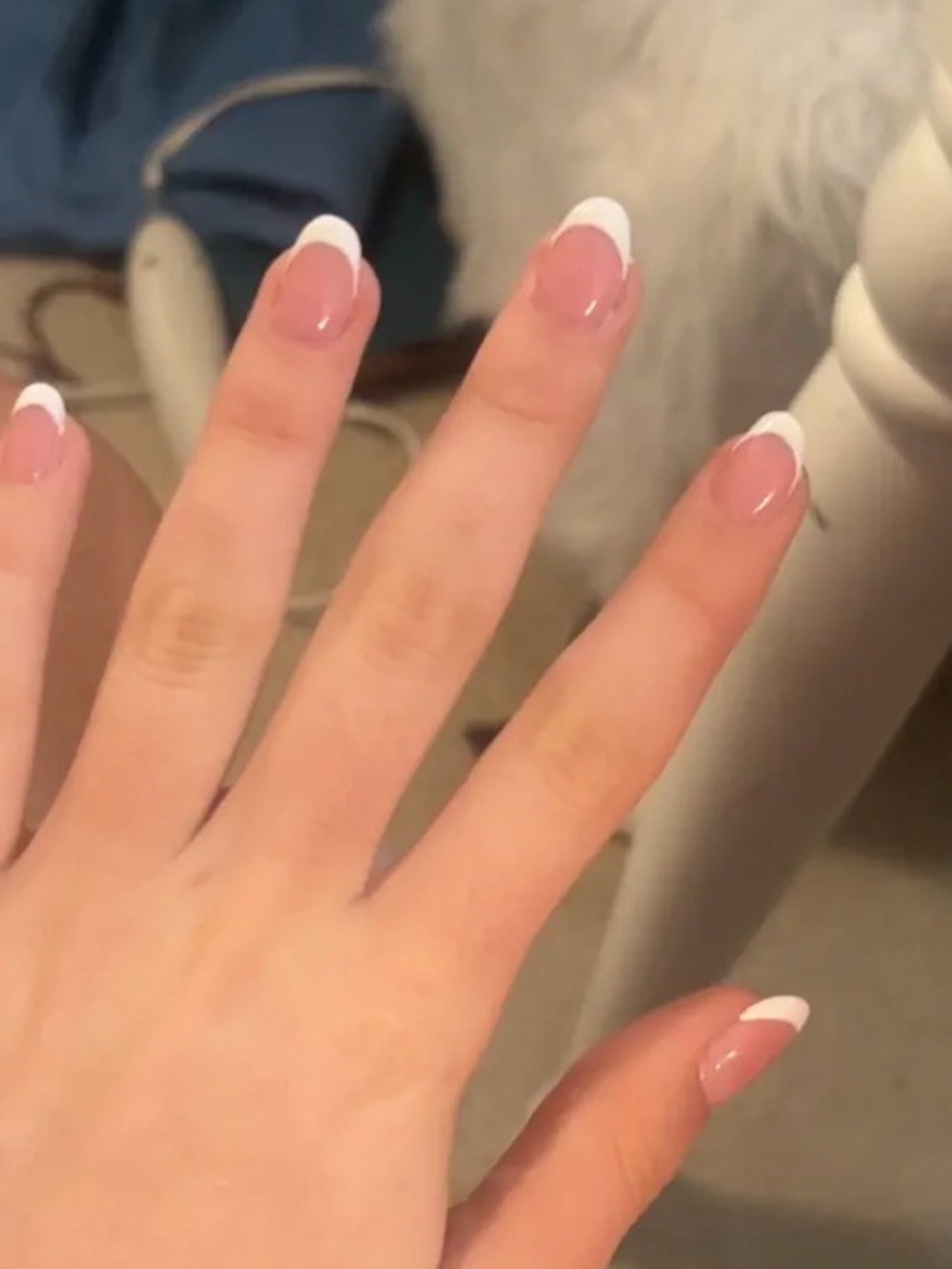 Custom Press-On Nails Sign - Pink Text Graphic - Picture 4 of 6